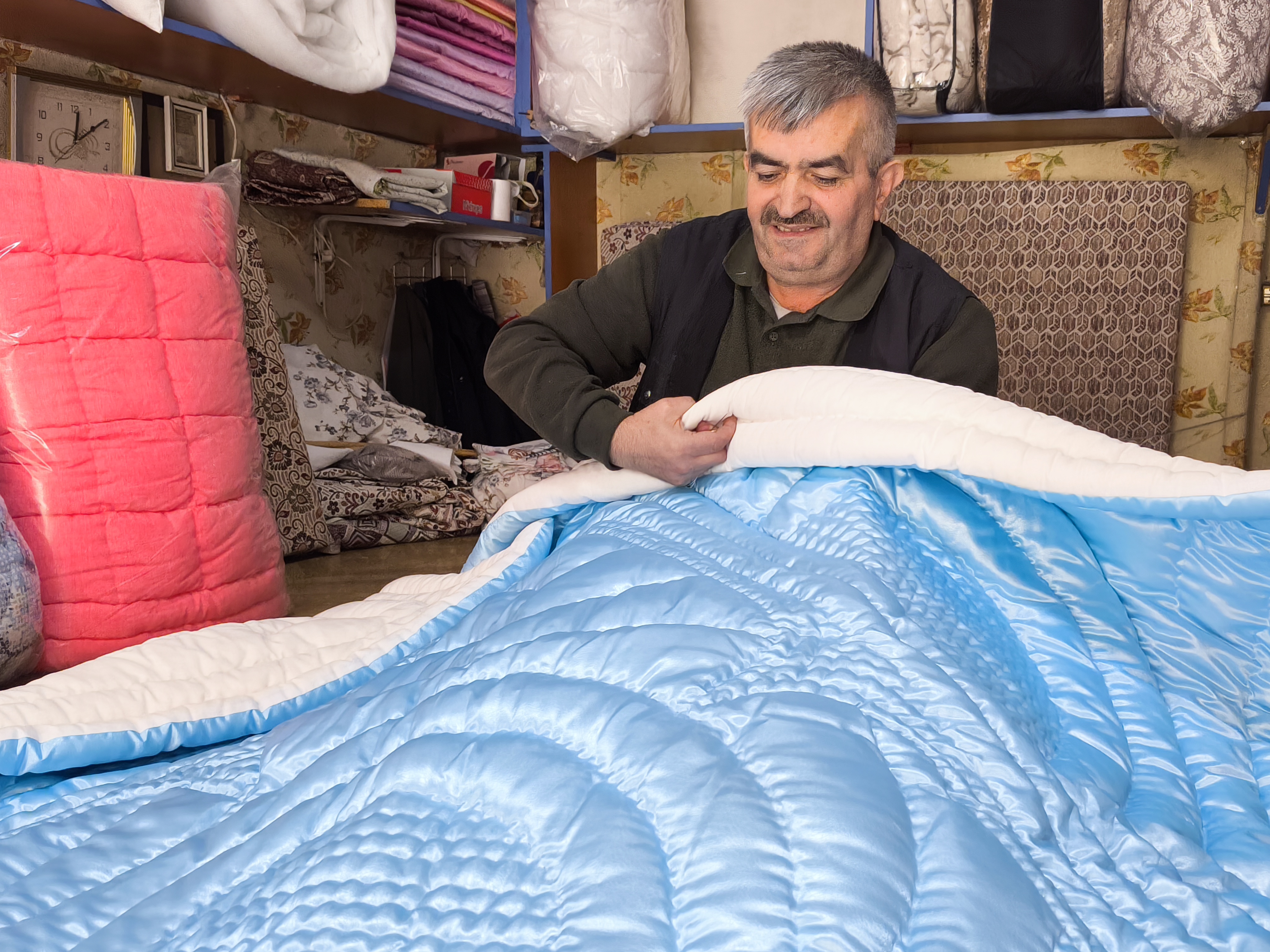 İğnesiyle 40 Yıllık Hatıraları Diken Adam: Şaban Koç ve Bitmeye Yüz Tutan Yorgancılık Sanatı