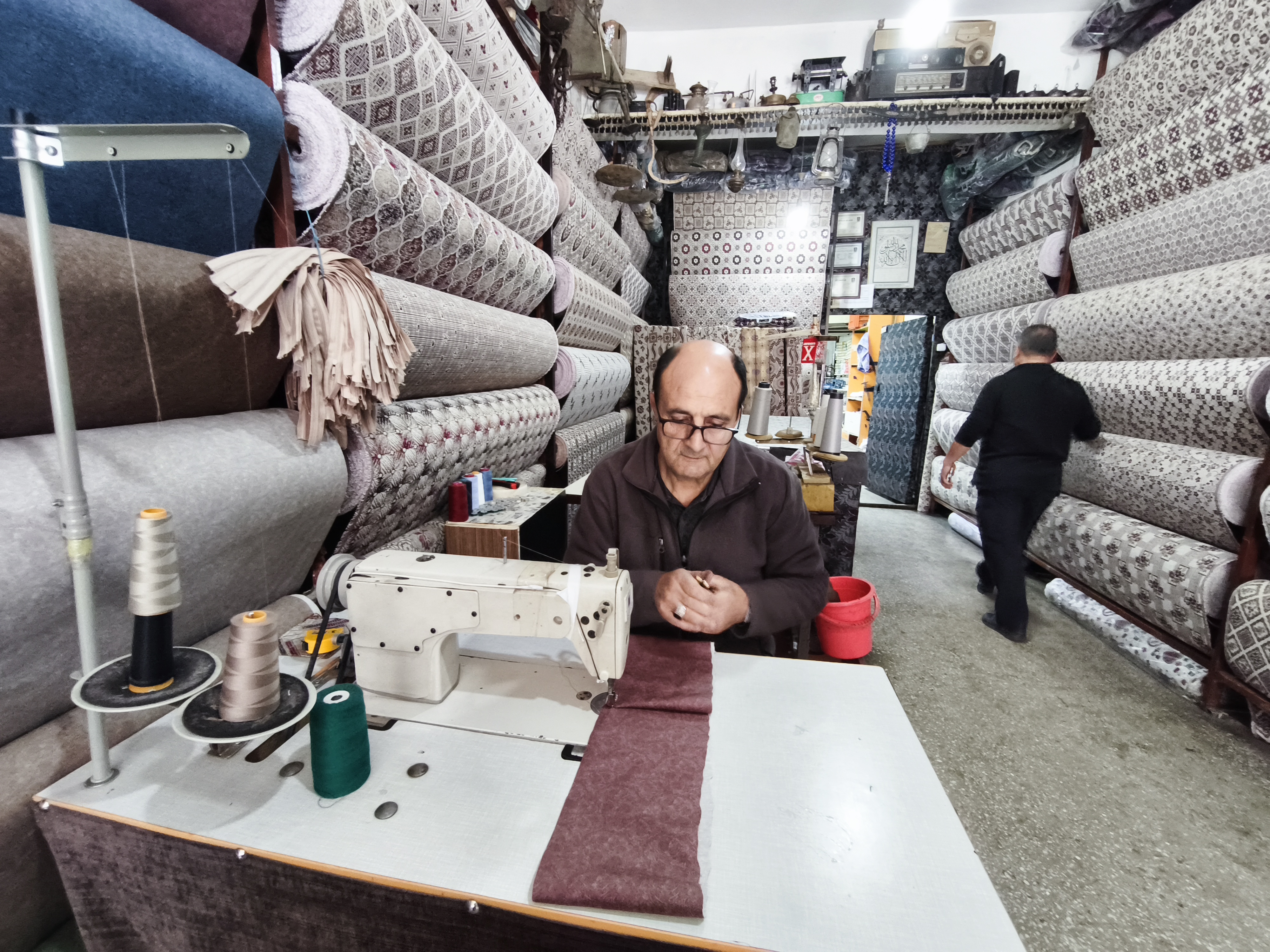 Seydişehir'de Bir Çınar: Hem Döşeme Ustası, Hem Tarihin Bekçisi