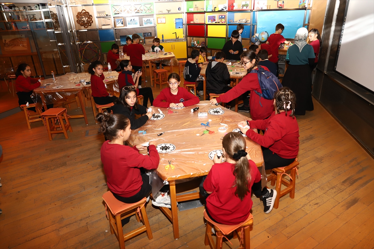 Konya'nın ilçelerindeki 13 bin 5. sınıf öğrencisi bilim merkeziyle buluşturulacak