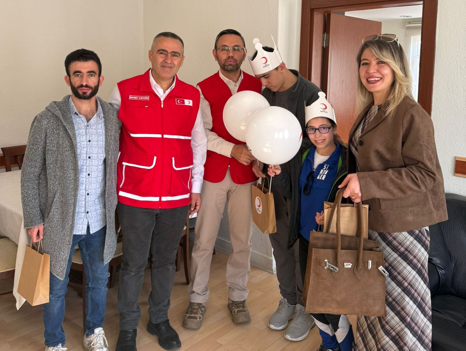 Kızılay Haftası'nda Anlamlı Ziyaret