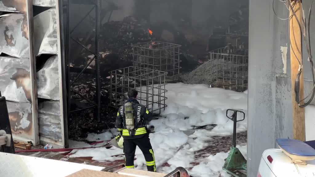 KOCAELİ - Parfüm deposunda çıkan yangında 6 kişi hayatını kaybetti