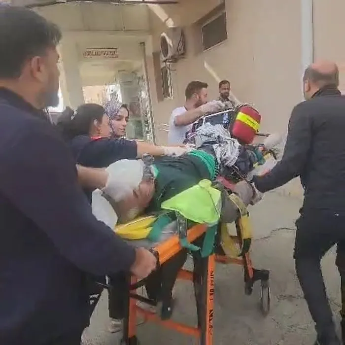 Diyarbakır'da viyadük inşaatının iskelesinin çökmesi sonucu ölen 4 işçinin cenazeleri morgdan çıkarıldı