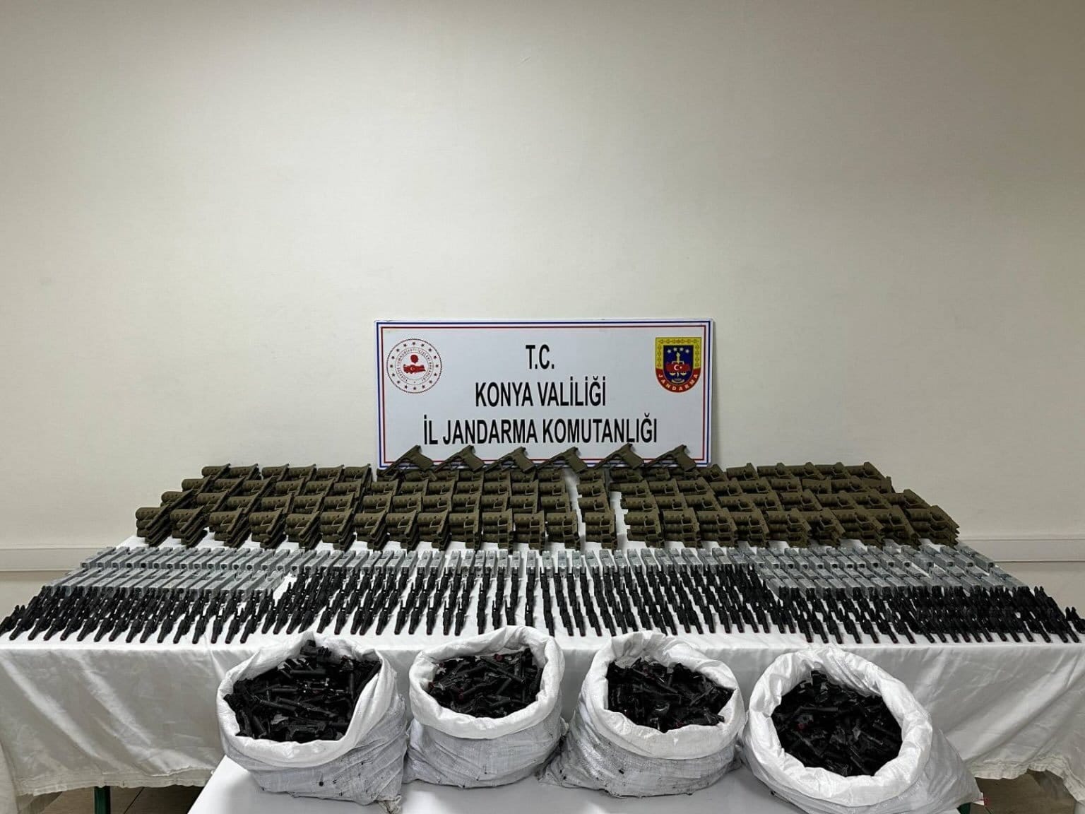 Beyşehir'de  yapılan Operasyonda: Av Tüfeği Parçaları Ele Geçirildi