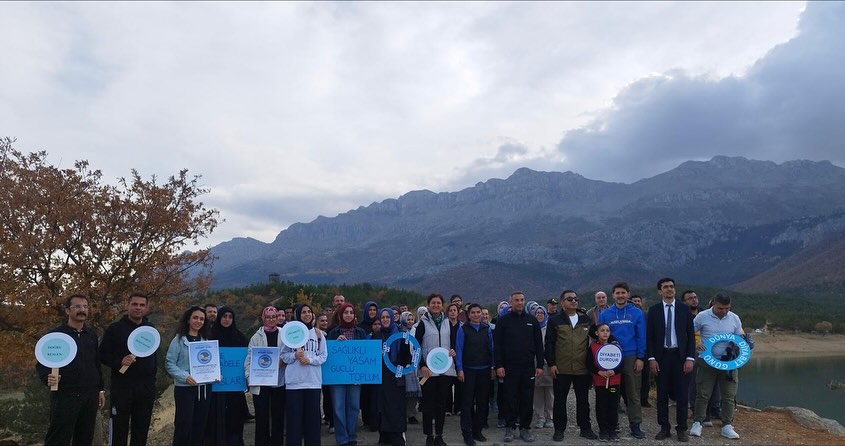 Seydişehir'de "Dünya Diyabet Günü" İçin Sağlıklı Yaşam Yürüyüşü Düzenlendi