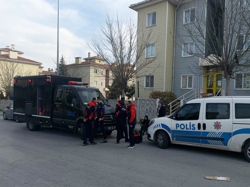 AFYONKARAHİSARDA Patates kızartmasından sonra fenalaşan anne ve 3 çocuğunda zehirlenme şüphesi