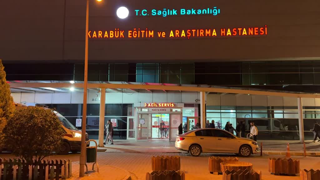 KASTAMONU - Köpeği tabancayla korkutmak isteyen muhtar kazara başka bir muhtarı yaraladı