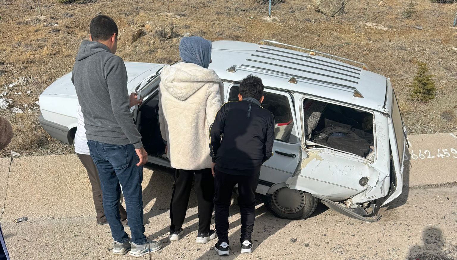 Konya Seydişehir yolunda iki araç çarpıştı! Durumu ağır