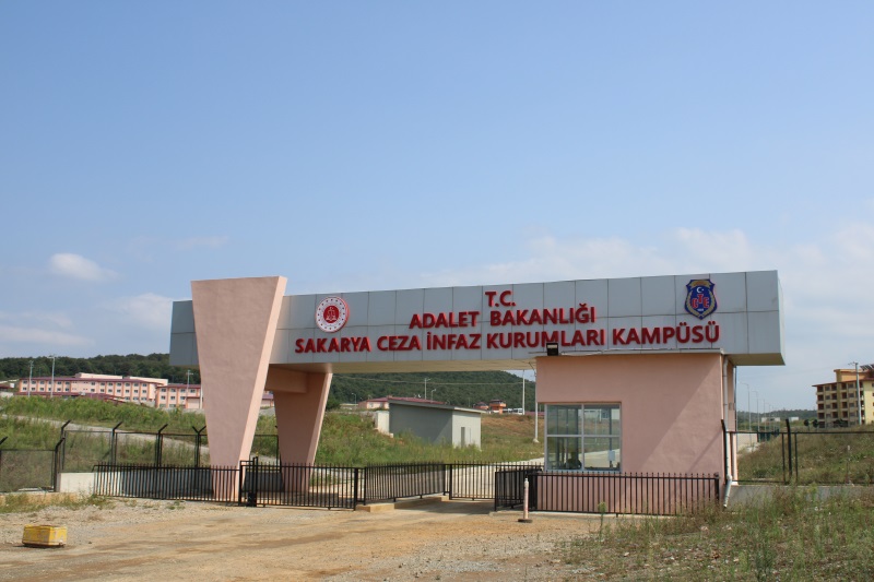 Sakarya - Cezaevinde gıda zehirlenmesi şüphesi; 171 hükümlü hastaneye kaldırıldı