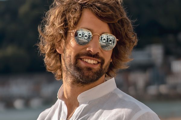 Özkan Optik'in Erkek Güneş Gözlükleri ile Stilinizi Yansıtın