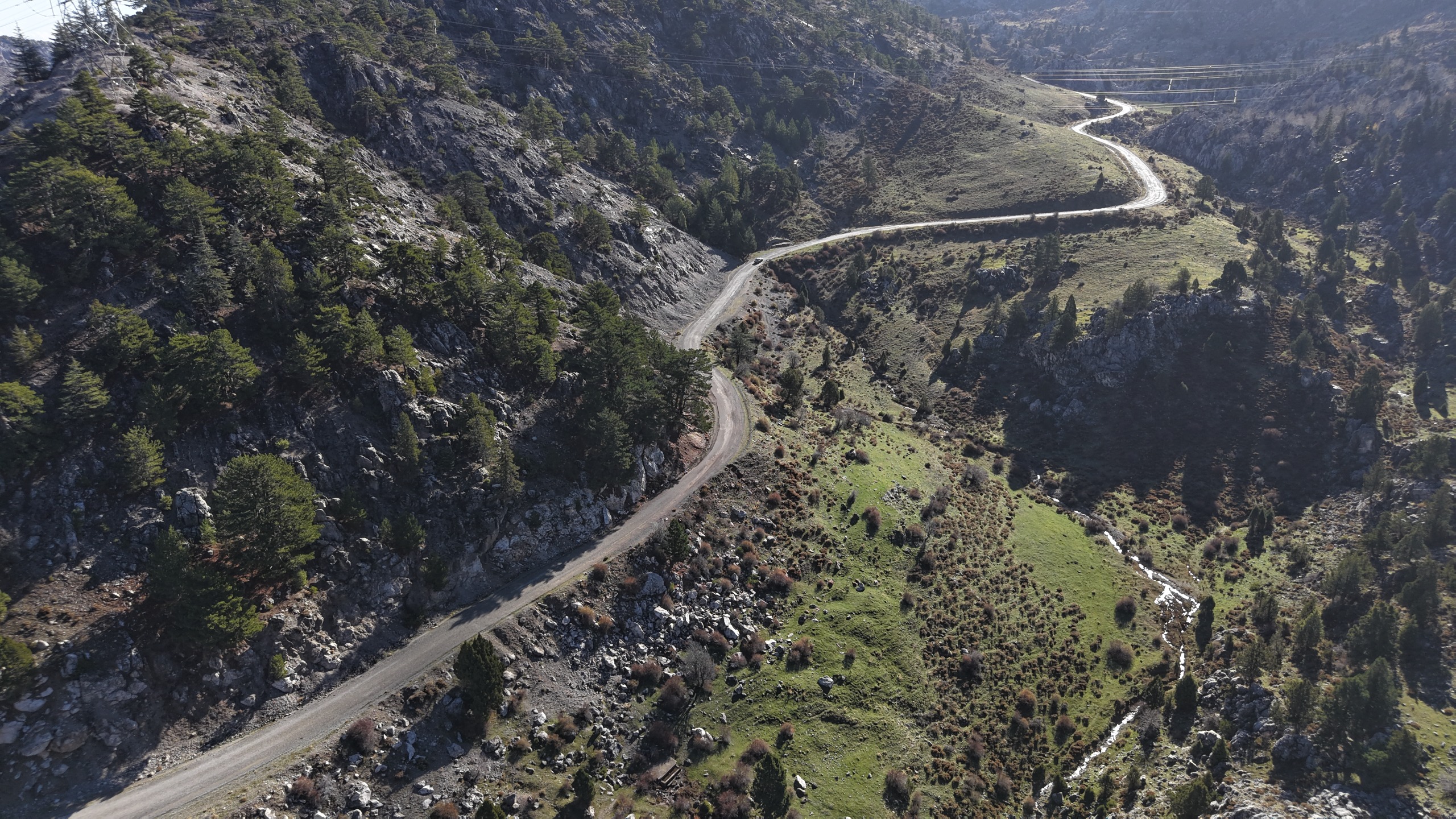 VE  NİHAYET; MADENLİ SÜLEYMANİYE  YOLU YAPILIYOR