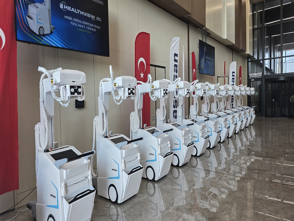 Ankara - ASELSAN tarafından geliştirilen 'mobil dijital röntgen' cihazı Sağlık Bakanlığı'na teslim edildi