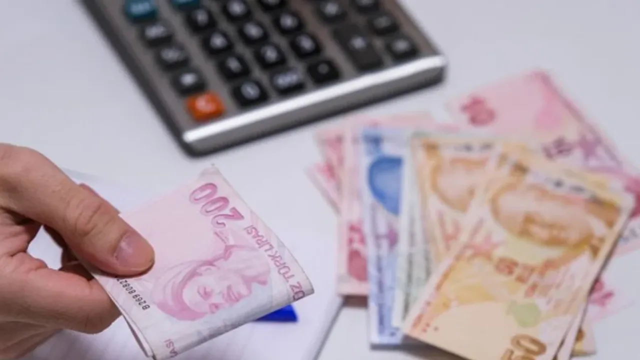 Gündem yaratacak iddia: Memura 30 bin TL'lik seyyanen zam teklifi geri çekildi