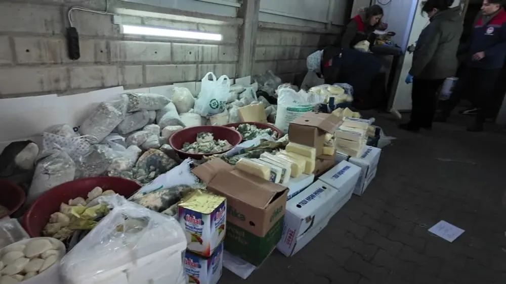 Konya ve Karaman'da yaşayanlar dikkat! Bu konumda 2,5 ton tehlikeli peynir bulundu