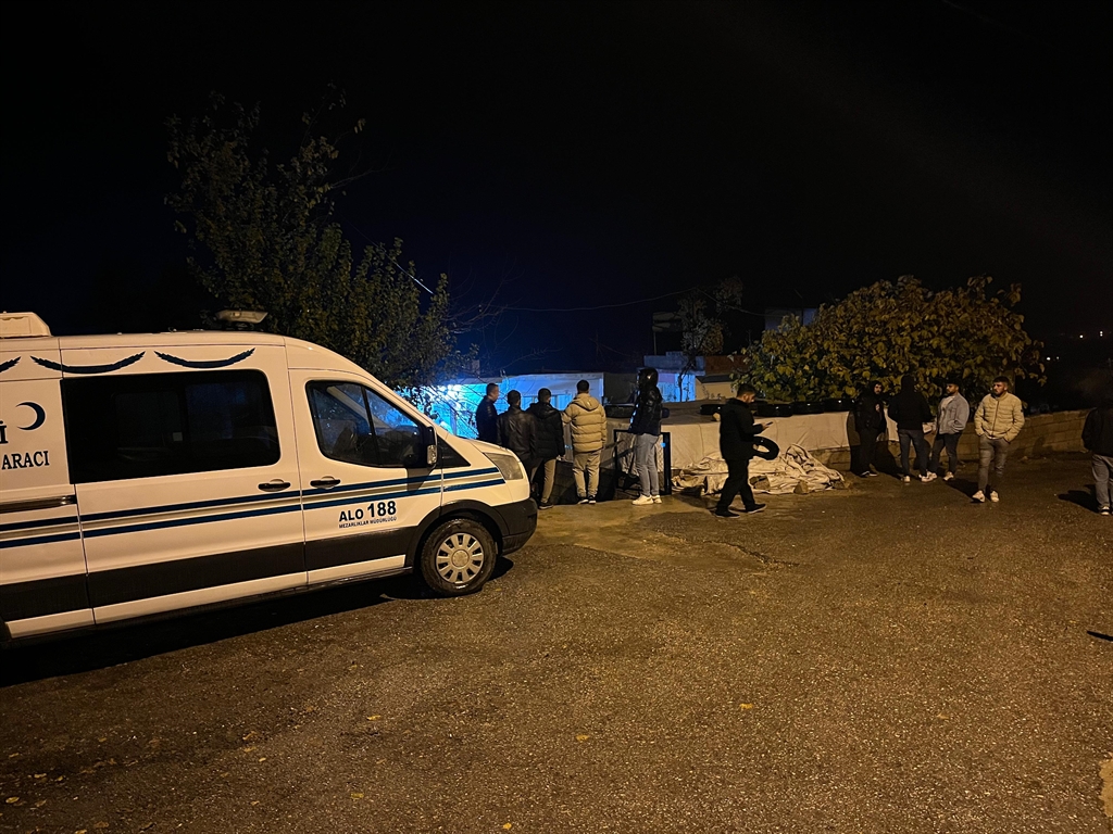 Adıyamanda Eşini ve bacanağını tabancayla öldürdü