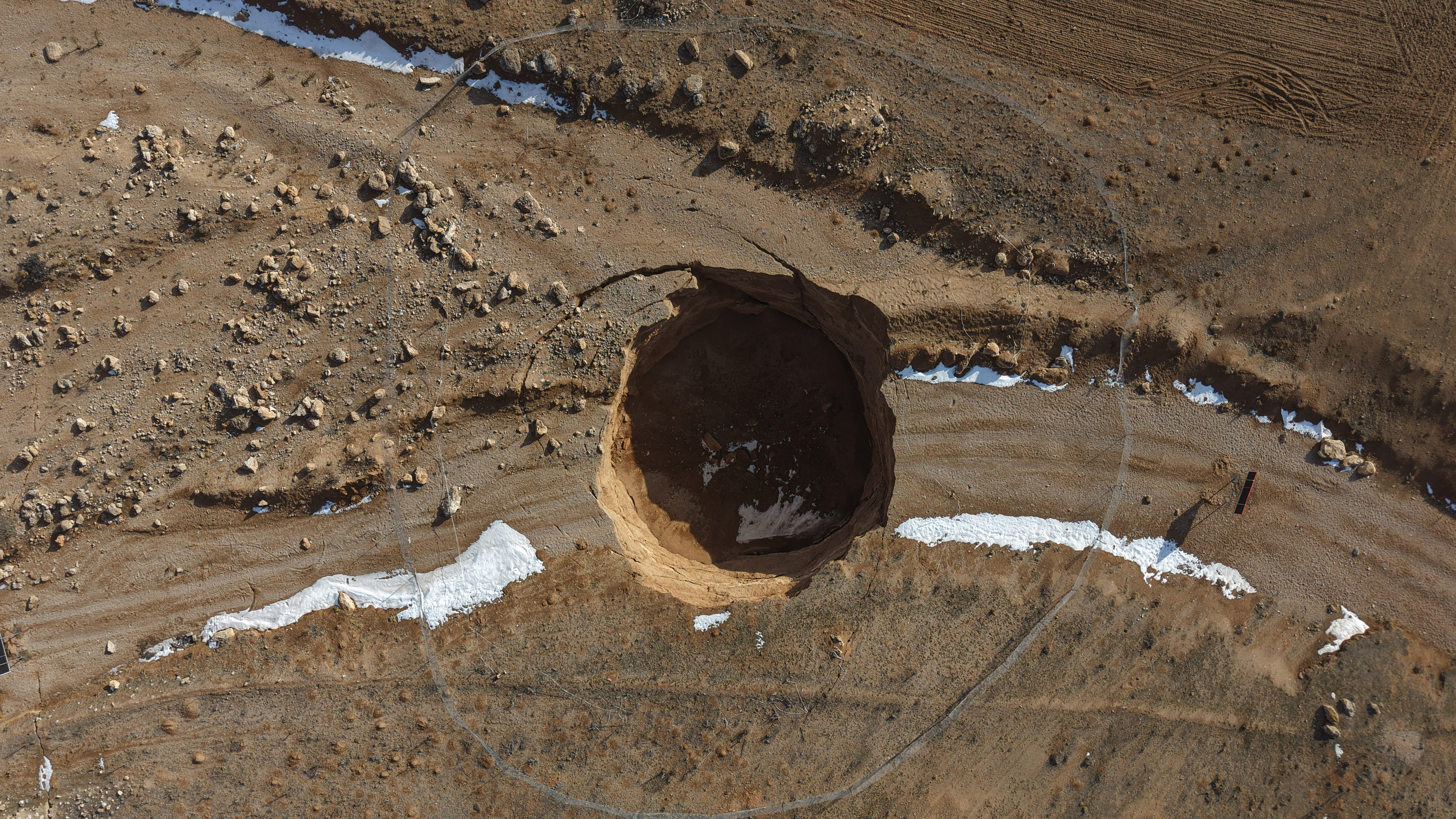 Konya kent merkezine 30 kilometre mesafede obruk oluştu