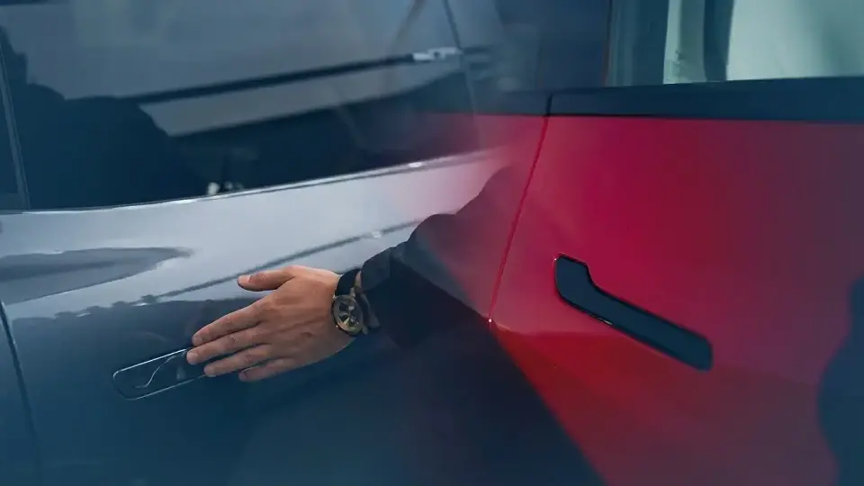 Kaza sonrası Çinli otomobil devi gizli kapı kollarına yasak getirdi