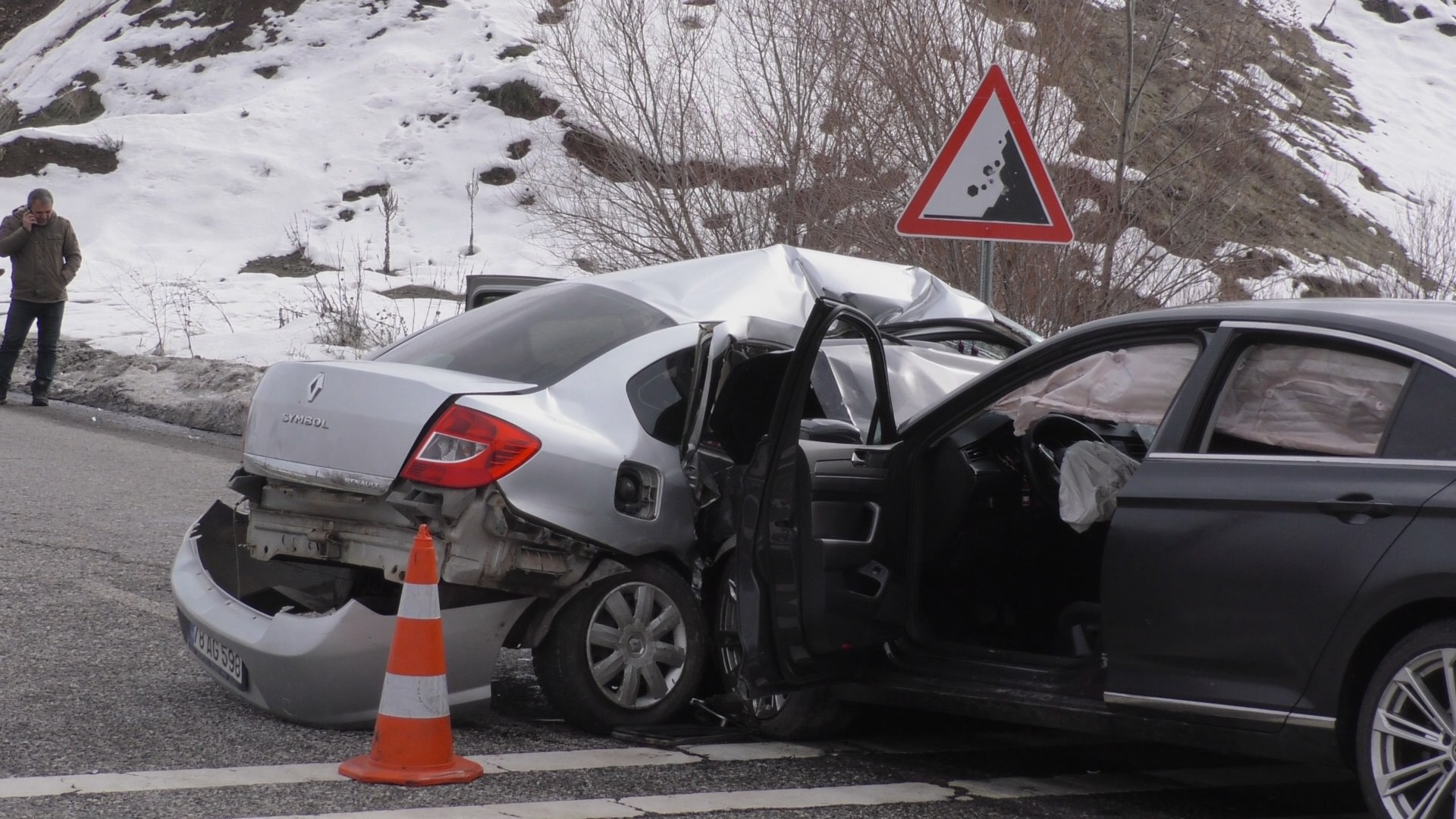 Bingöl’de Feci Kaza: Baba ve Oğlu Hayatını Kaybetti