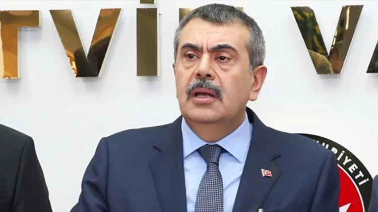 Artvin - Bakan Tekin: 168 kişinin imzaladığı metinle ilgili suç duyurusunda bulunacağız