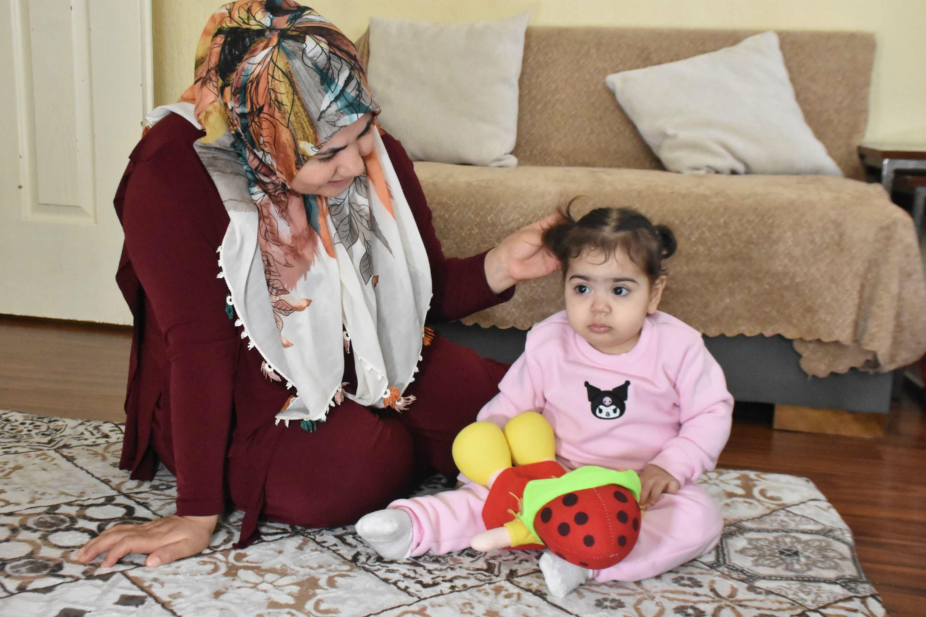 Kampanyası tamamlanıp, Dubai'ye giden SMA'lı Esma'nın annesi: İlaç damara girince kurtulacağına inandım