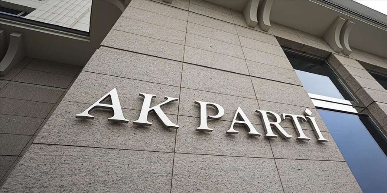 AK Parti'de 4 İlçede Başkanlık Görev Değişimi