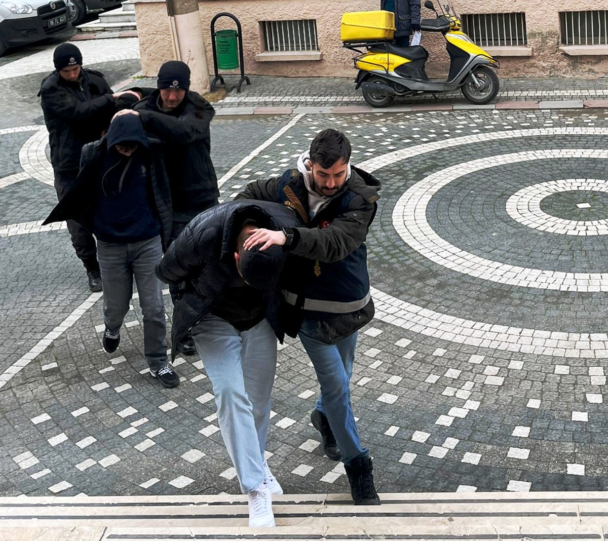 KONYA’DA SAHTE BAHİS DOLANDIRICILIĞINA DARBE: 2 TUTUKLAMA