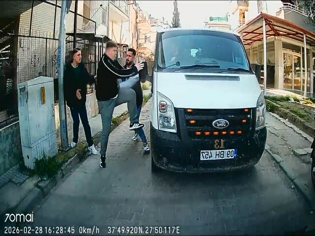 Aydın - Trafikte tartıştığı kişinin kamyonetinin camını yumruklayan saldırgana 240 bin lira ceza