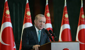 Cumhurbaşkanı Erdoğan, "Annelerin doğum izin sürelerini 16 haftadan 24 haftaya çıkarıyoruz.