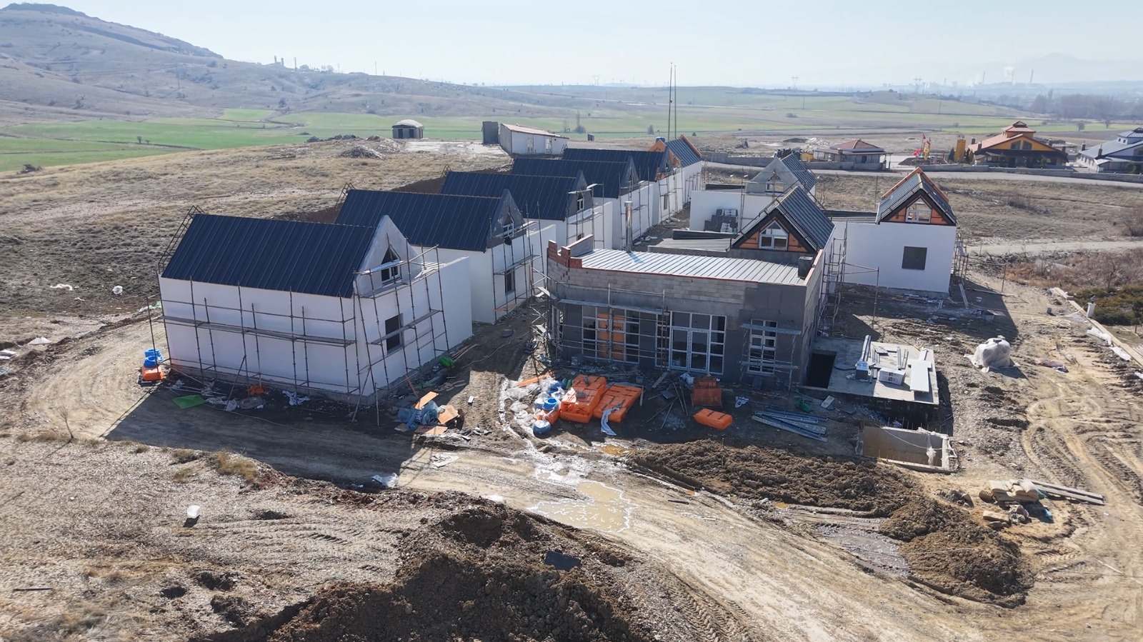 SEYDİŞEHİR BUNGALOV OTEL PROJESİNDE SONA GELİNİYOR