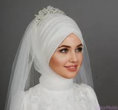 Gelin Başı Aksesuarı ile Özel Gününüzde Unutulmaz Bir Silüet Yaratın