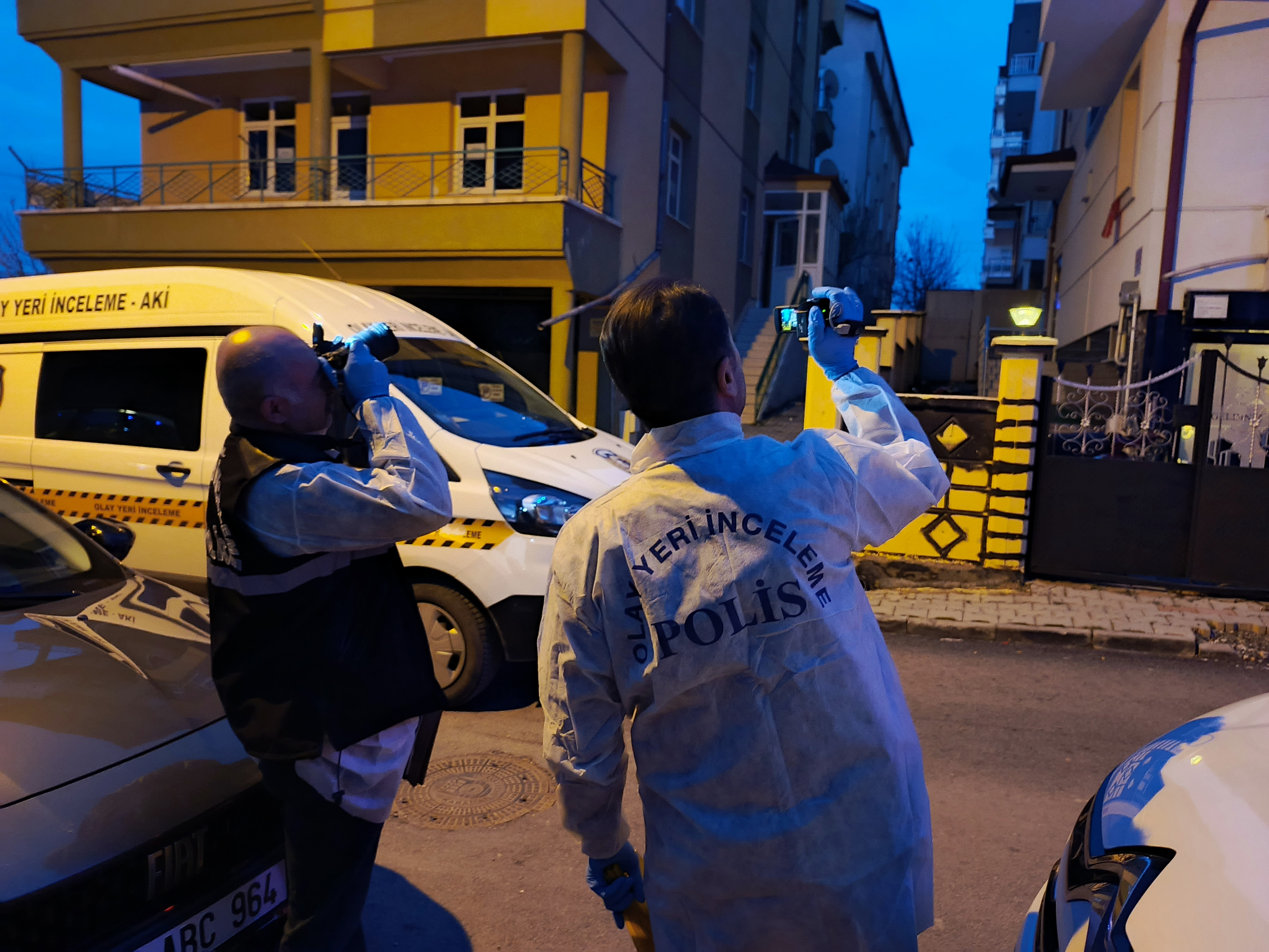  Karamanda 31 yaşındaki kadın yalnız yaşadığı apartta ölü bulundu