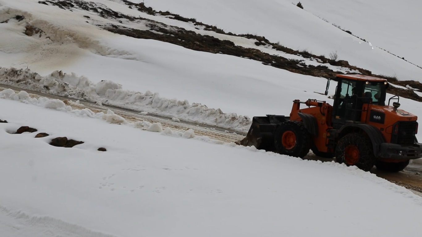 Konya’da Dev Kar Mücadelesi: 1900 Rakımlı Geçit 4 Ay Sonra Yeniden Açılıyor!