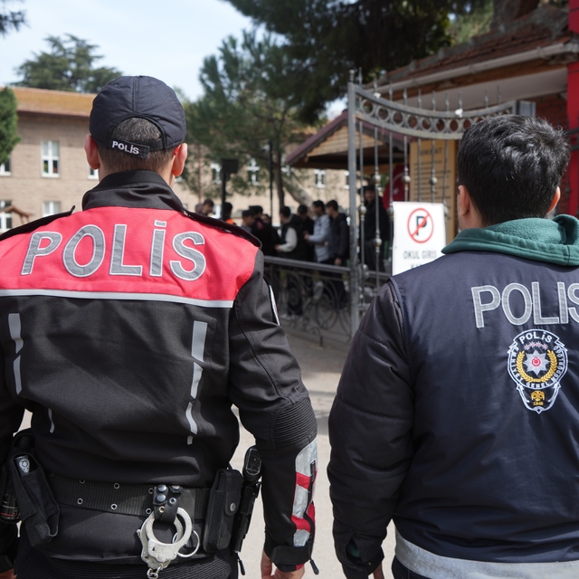 Okulun 70  Yaşındaki kapı görevlisi tacizden tutuklandı