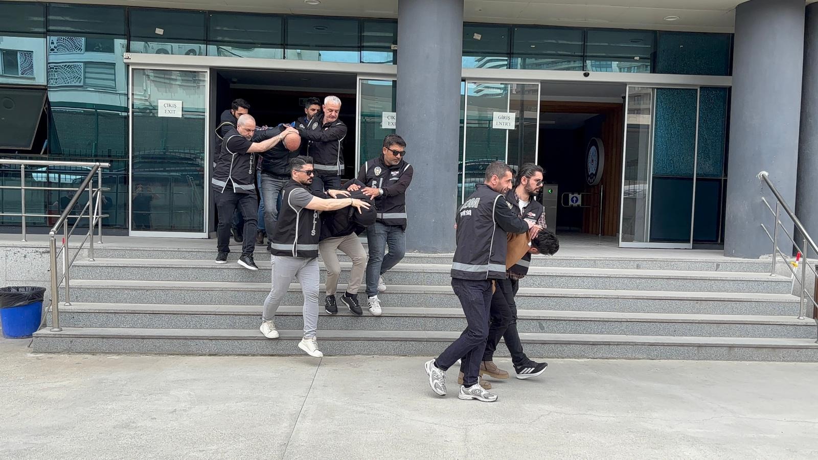 Bursa’da 'Kıraathane' Maskeli Çeteye Darbe: Çiftçileri Kadınlarla Tuzağa Düşürüp Mallarına Çöktüler!