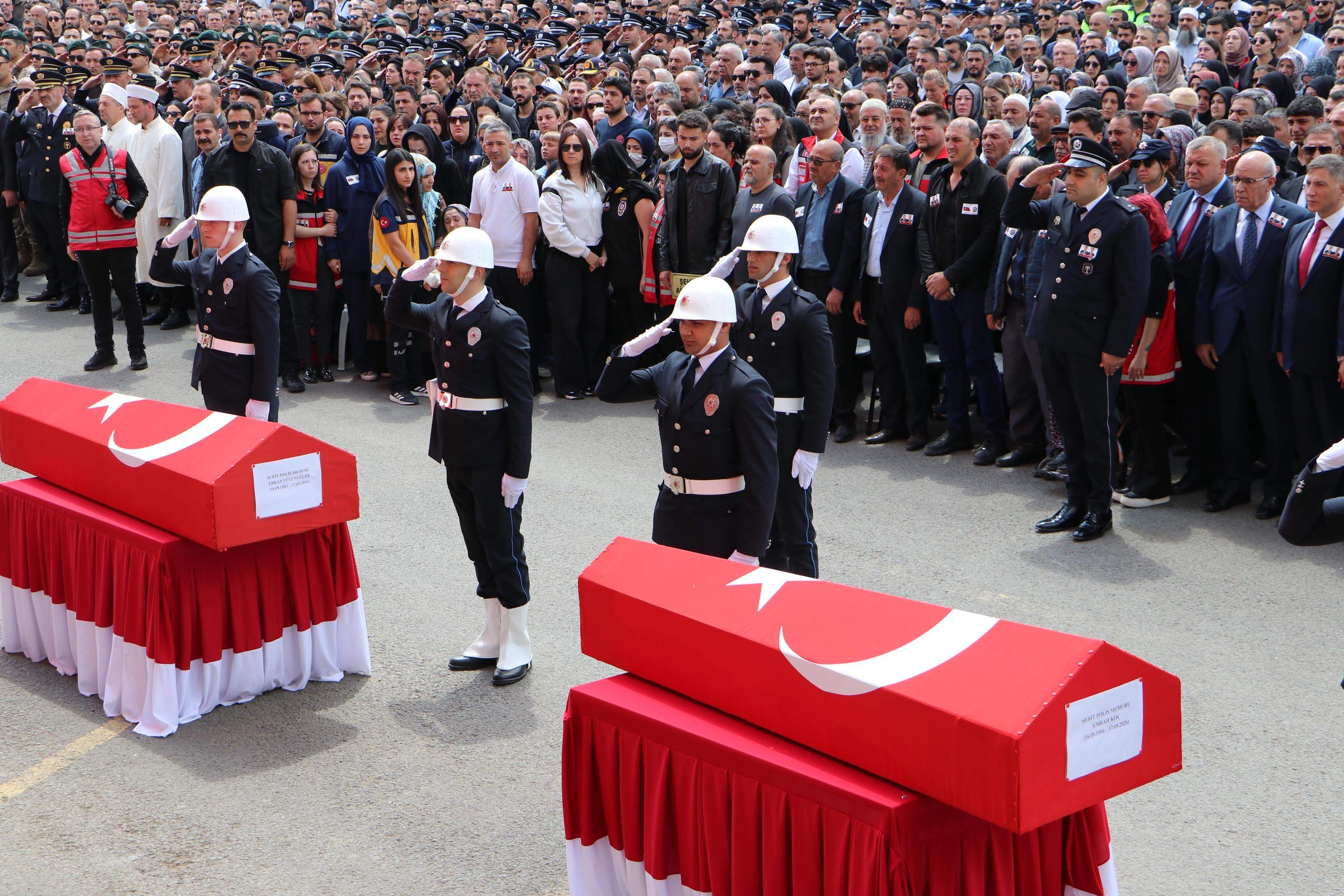 Tekirdağ'da şehit 2 polis memuru için tören