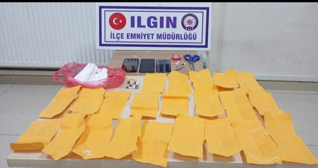 KONYA'DA UYUŞTURUCU OPERASYONU: SUÇ DOSYASI KABARIK 3 ŞÜPHELİ TUTUKLANDI