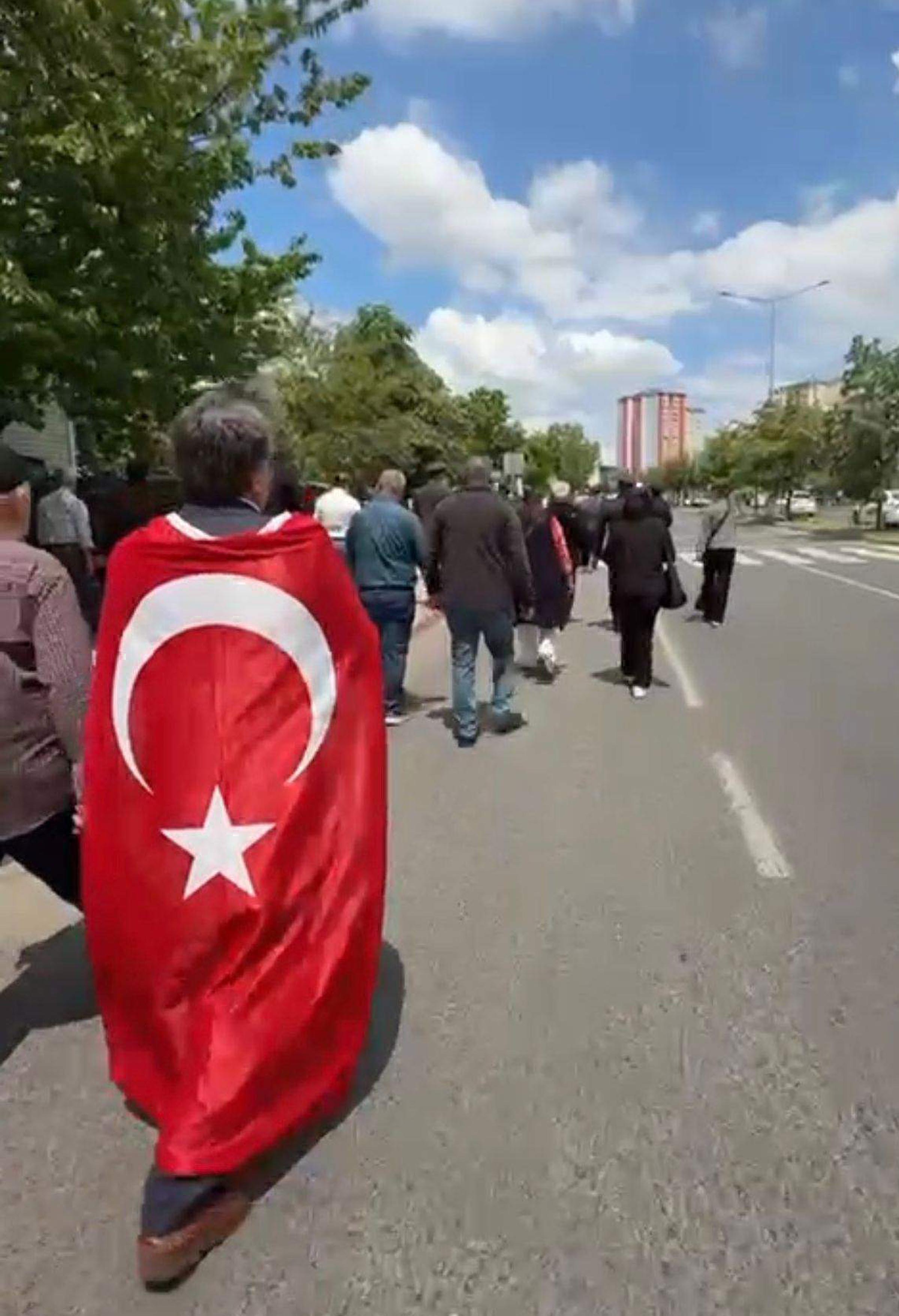 Edirne - Tekirdağ'da şehit polisin cenazesinde fenalaşan kişi öldü