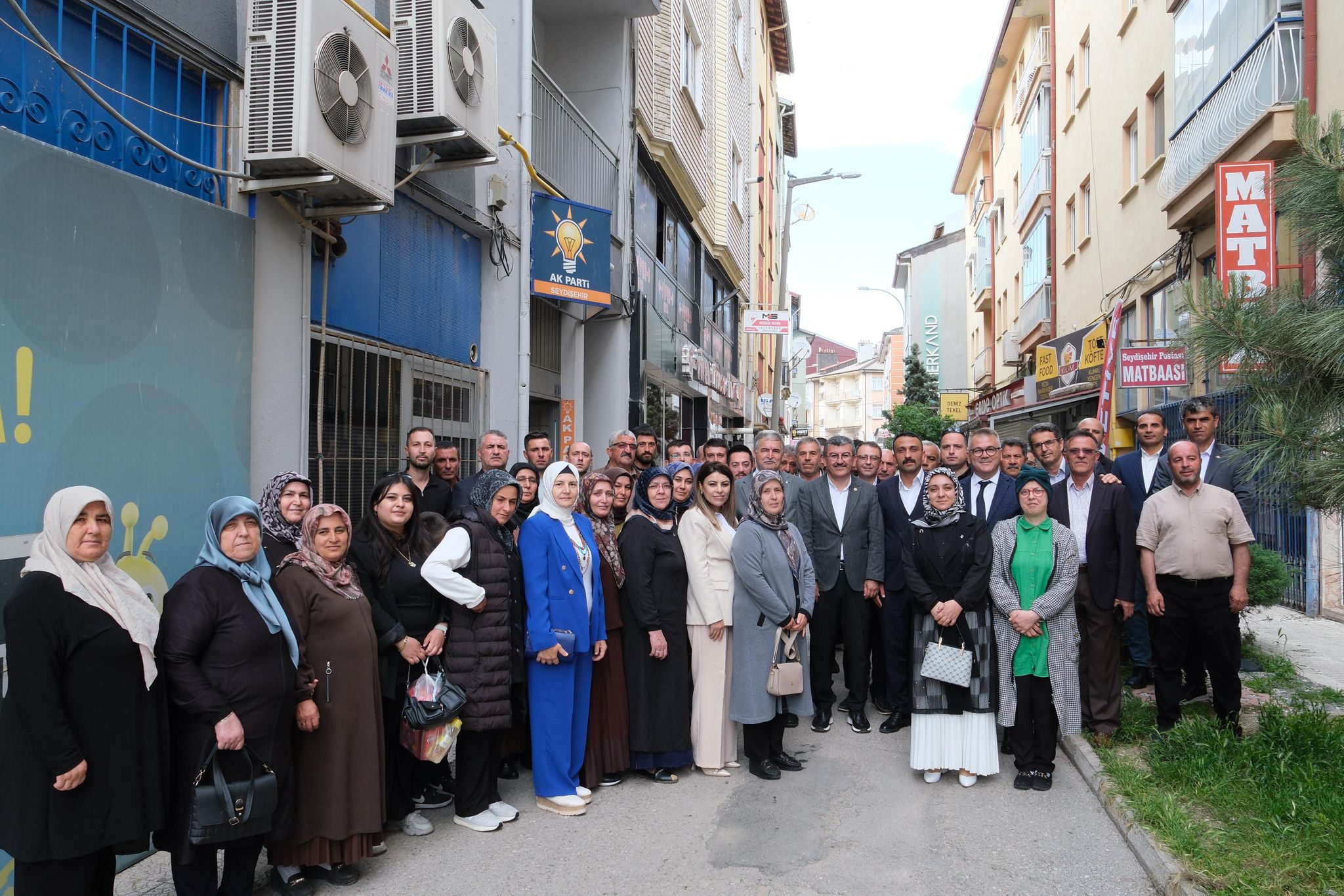AK PARTİ SEYDİŞEHİR TEŞKİLATI BAYRAMLAŞTI