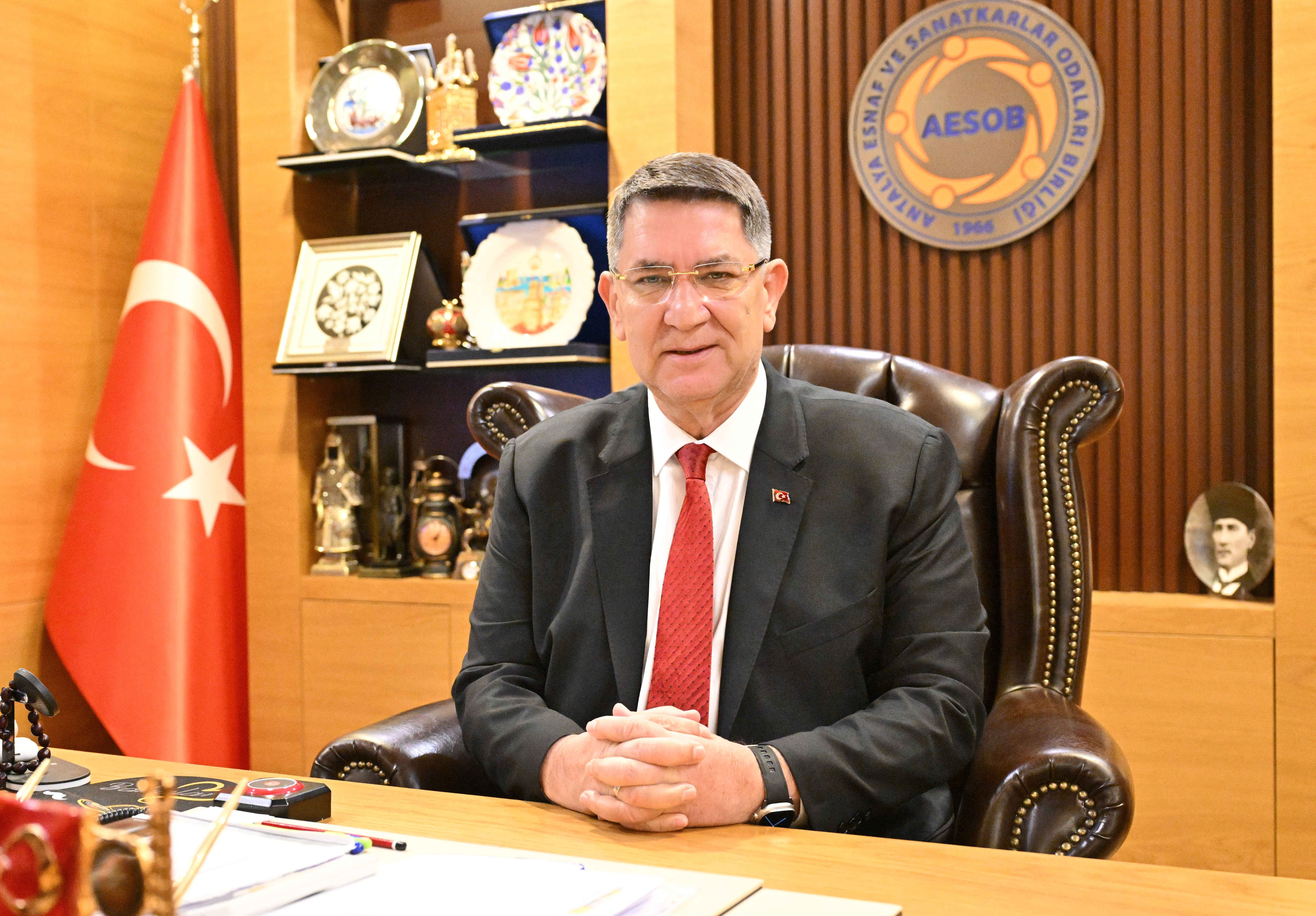 Antalya- Esnaftan zincir marketlere 500 metre ısrarı