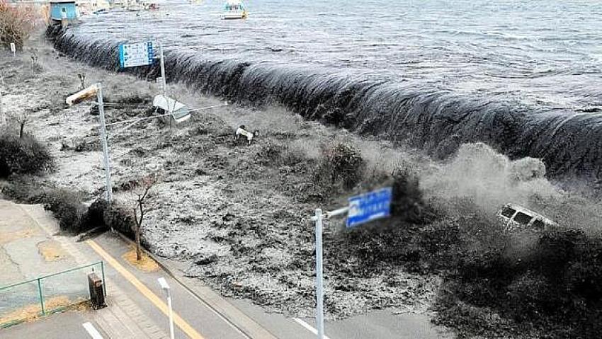 7,2 büyüklüğündeki depremle sarsılan Japonya'da tsunami alarmı verildi