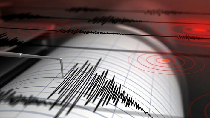 Adana'da 4.5 büyüklüğünde deprem! Sarsıntı çevre illerde de hissedildi