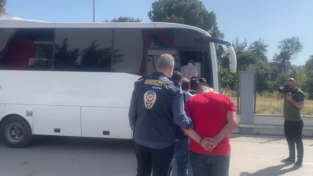 ADANA - Sahte ilanla dolandırıcılık operasyonunda 2 zanlı tutuklandı