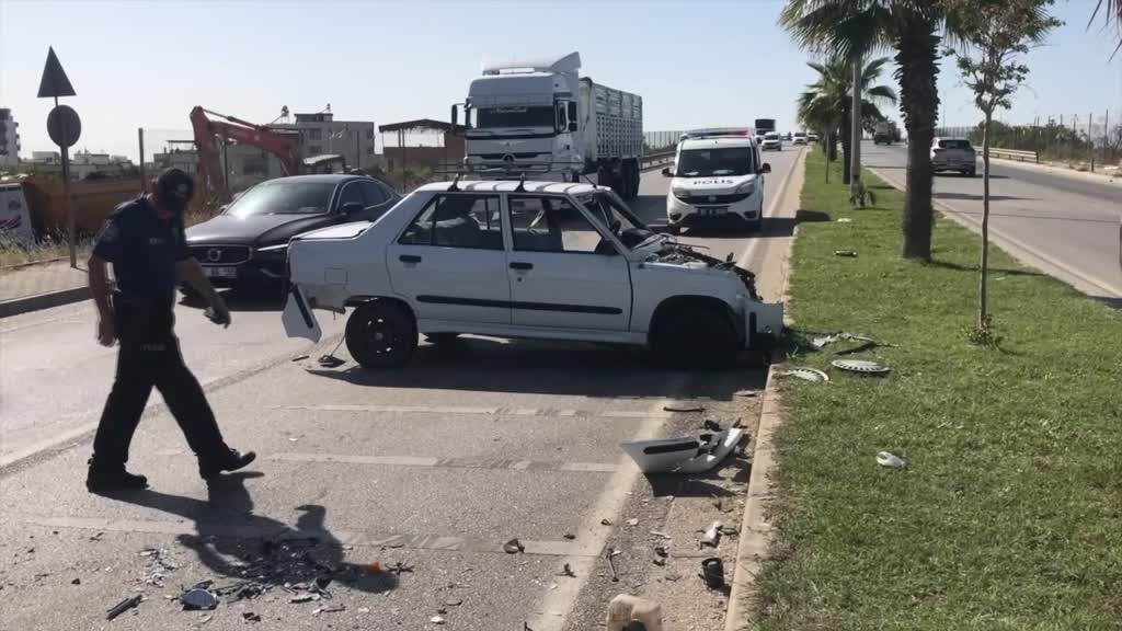 ADANA - Trafik kazası sonrası çıkan kavgada yaralı sürücü silahla vuruldu