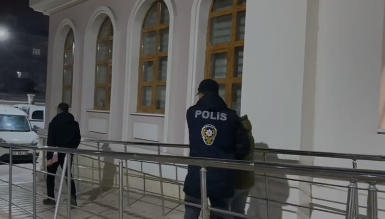 AİLESİNİN KAYIP İLANI VERDİĞİ ŞAHIS HIRSIZLIKLA MEŞGULMÜŞ!