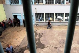 AK Parti'den cezaevlerini boşaltacak adım! Mükerrer suçlara iyi hâl müjdesi