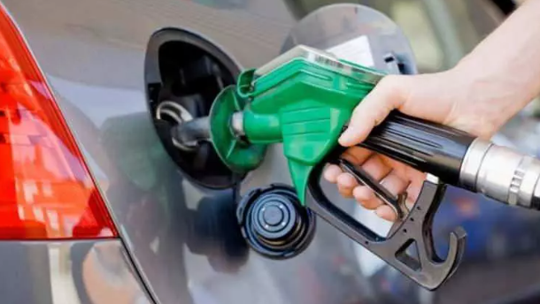 Akaryakıta uzun bir aradan sonra indirim geldi! İşte güncel motorin, benzin, LPG fiyatları