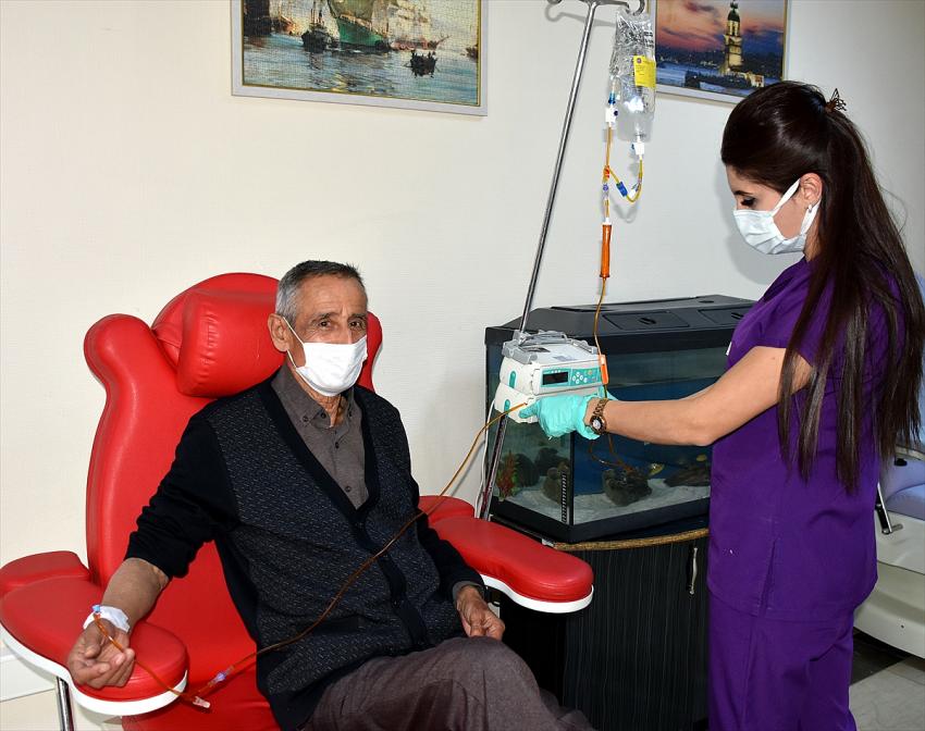 Akciğer kanseri ve lösemiyi yenen hastadan "sigarayı bırakın" çağrısı