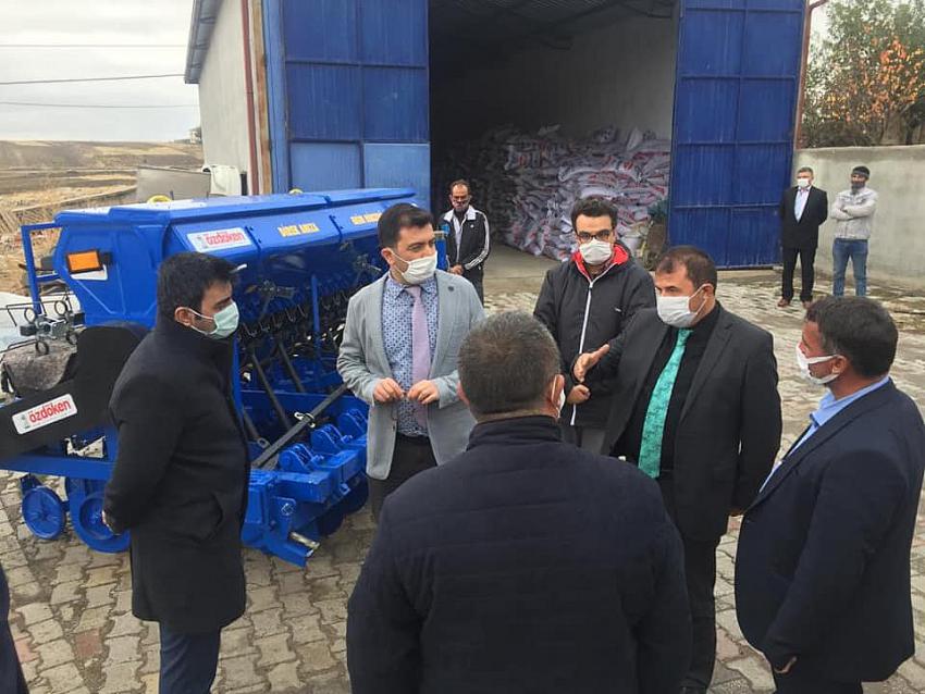 Akkise Tarımsal Kalkındırma Kooperatifine tarım makineleri hibesi