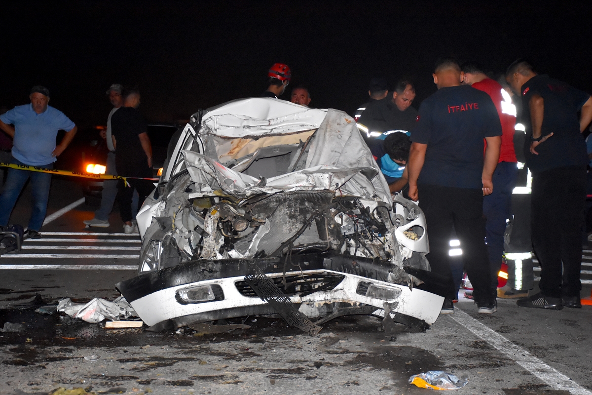 Aksaray'daki trafik kazasında 1 kişi hayatını kaybetti, 2 kişi yaralandı