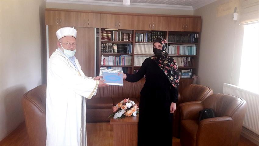 Almanya vatandaşı kadın, ziyaret için geldiği Kırıkkale'de Müslüman oldu