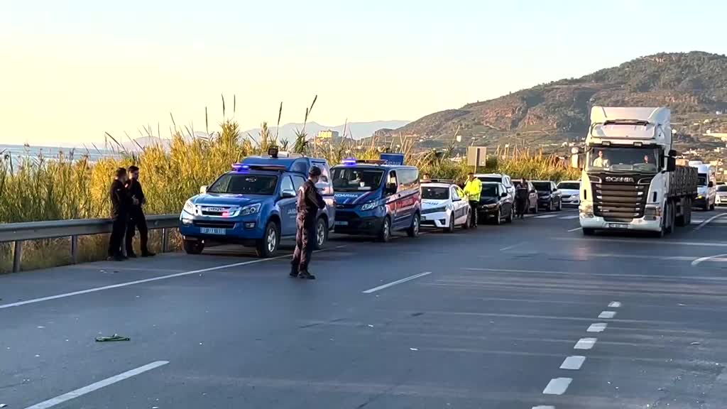 ANTALYA - Alanya'da otomobille motosiklet çarpıştı, 2 kişi öldü